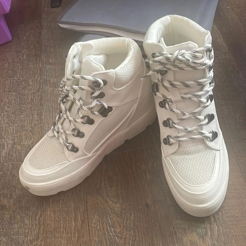 6.5 madden girl white platform wedge booties - Picture 1 of 3